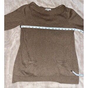 Ann Taylor Loft Women’s Brown Size medium Sweater With Front Pockets.